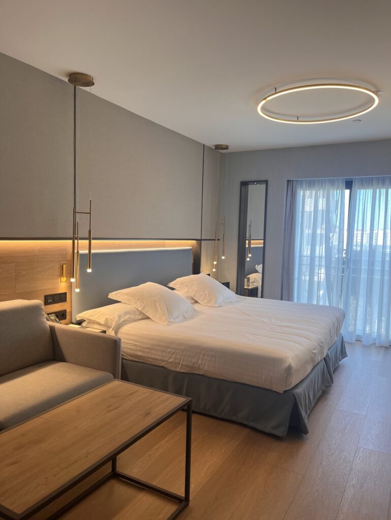Cordoba hotel room